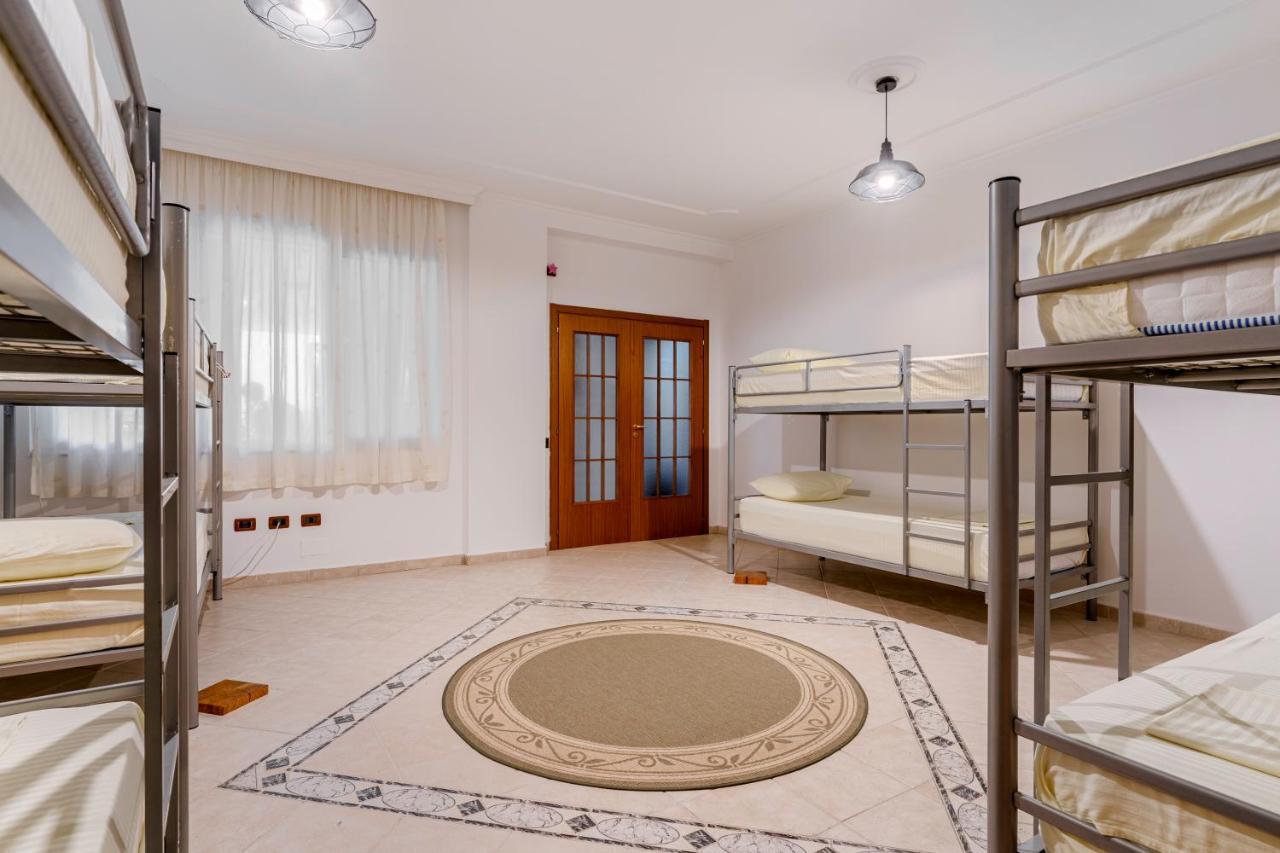 Hostel Nena Semi Tirana Bagian luar foto